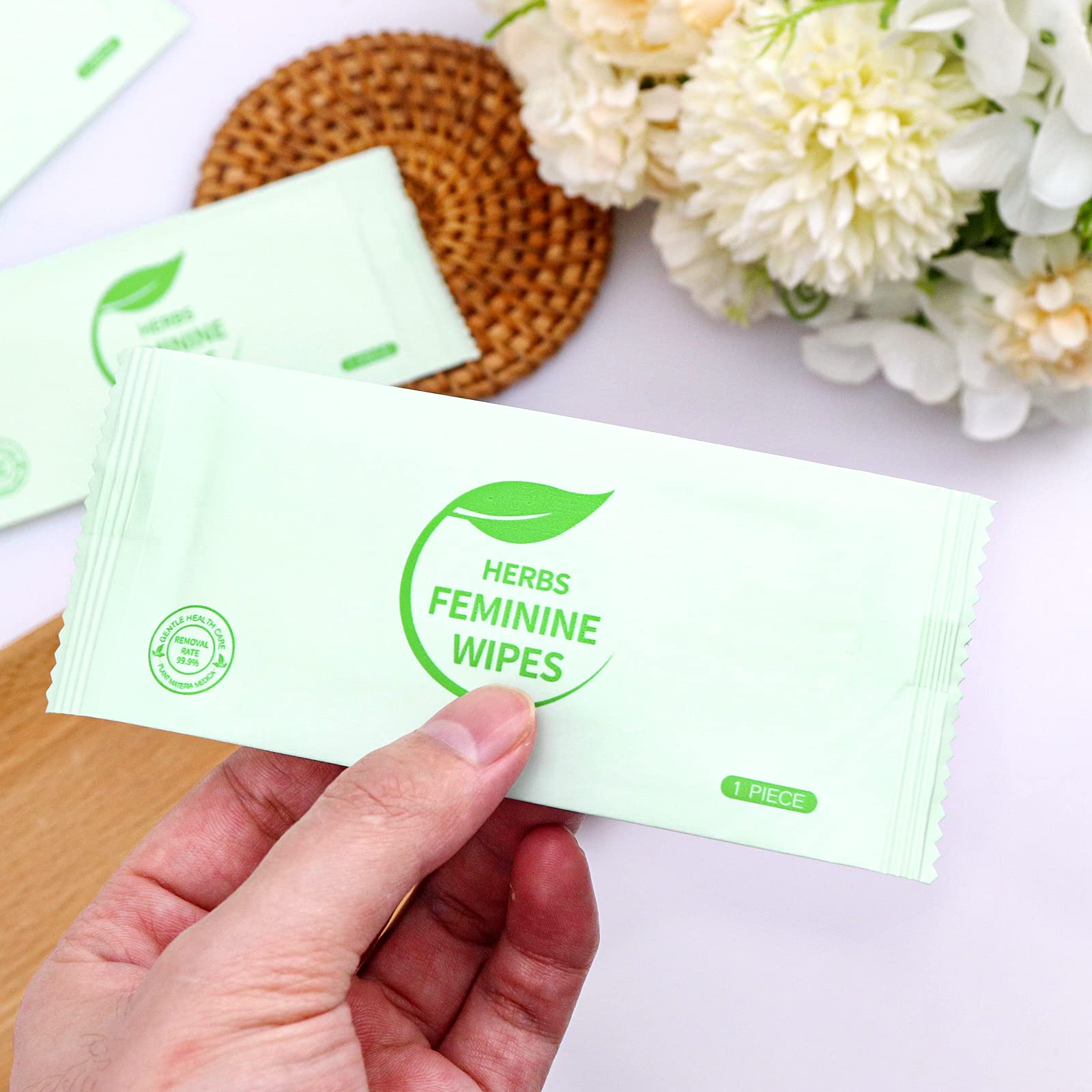 Hipruict Travel Feminine Hygiene Wipes,50 Count Intimate Wipes Feminine Care,Ph Balanced Hipruict Au supplements